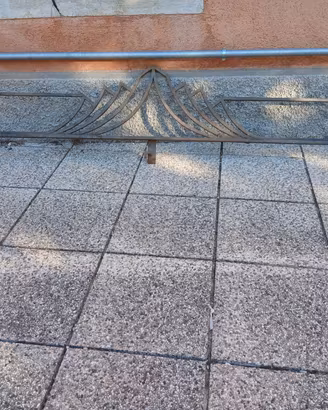 Pezzo di ferro battuto