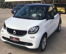 SMART Forfour 70 1.0 Passion