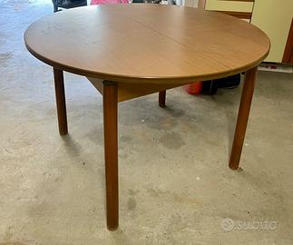 Tavolo rotondo