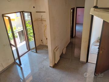 Bilocale con terrazzo