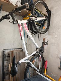 Mountain bike B'Twin Rockrider ruote 21"