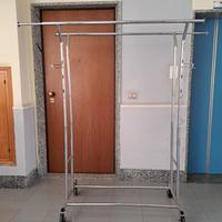Doppio stender appendiabiti estensibile con ruote