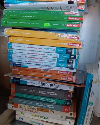 Libri di testo scuola superiore