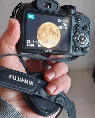 Fujifilm macchina fotografica 14megaPixel 18X 