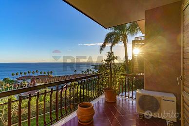 Villa o villino - Aci Castello