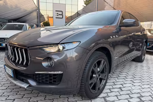 Maserati Levante 3.0 V6 275cv auto GRANLUSSO ZEGNA