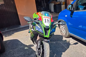 kawasaki zx 10R
