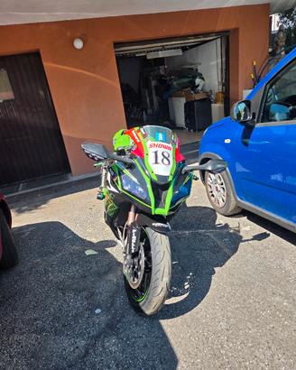 kawasaki zx 10R