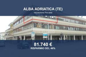 Immobile in asta di 118 m² con box auto a Alba Adr