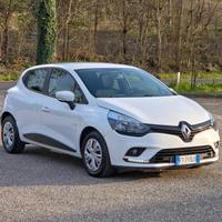 Renault Clio dCi 8V 75 CV 5 porte Moschino Intens 