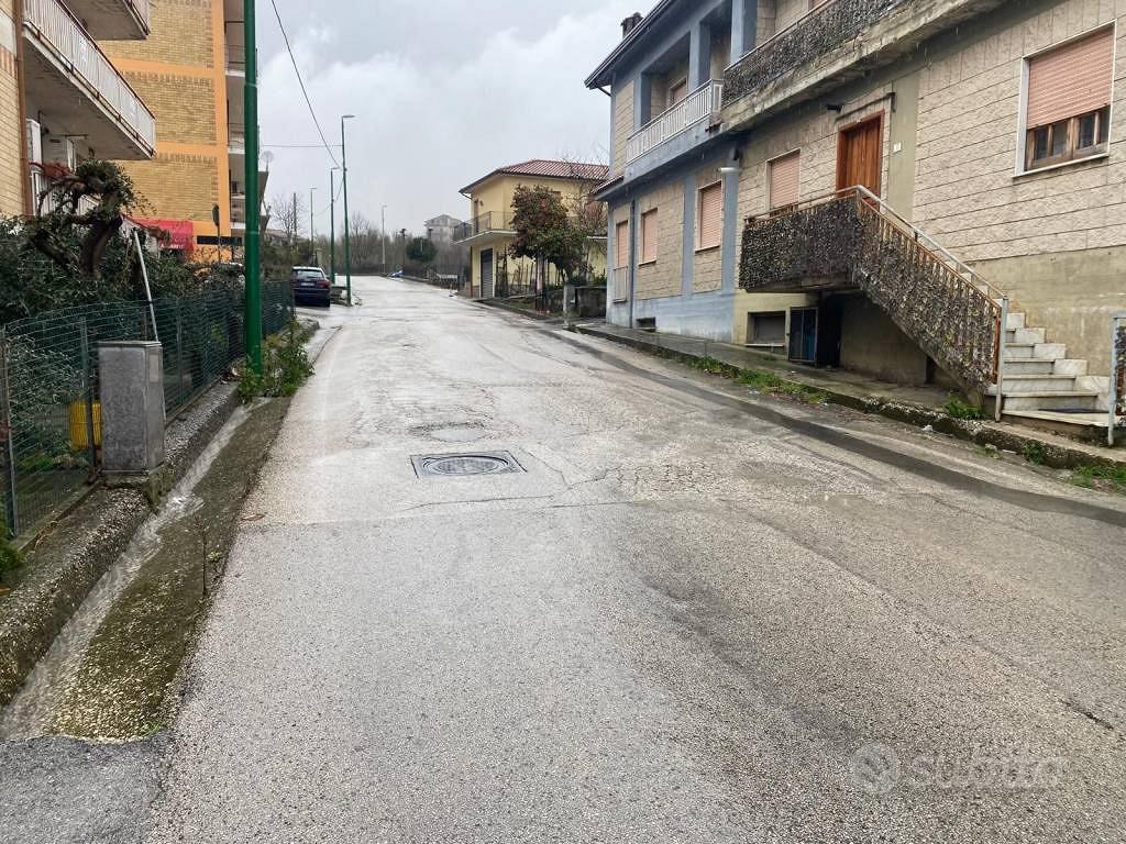 Terreno di 837 m² a Capriglia Irpina - Altro
