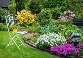 Appartamento piano terra con giardino privato