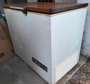 Freezer congelatore a pozzetto
