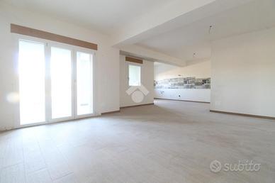 4 LOCALI A MONTALTO UFFUGO