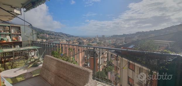 Appartamento con Vista Mare, terrazzi e box