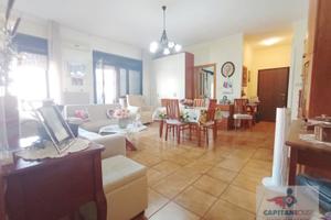 Appartamento buono stato macchia gialla