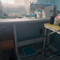 Macchina da cucire industriale