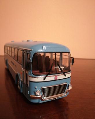 Modellini autobus storici italiani