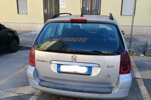 PEUGEOT 307 BENZINA/GPL – € 1.100 TRATTABILI