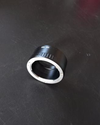 Adattatore obiettivi Olympus OM a Sony E-mount 