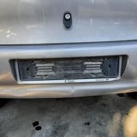 TOYOTA YARIS 2003 - PARAURTI POSTERIORE