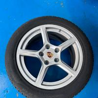 Set cerchi e gomme invernali raggio 18 Porsche