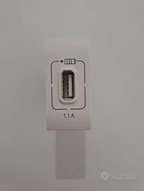 Presa USB Bticino Living Light