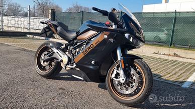 Zero SR/S 2021 (14,4 kWh) –  Nero/Bronzo (Unica!)