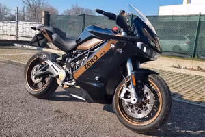 Zero SR/S 2021 (14,4 kWh) –  Nero/Bronzo (Unica!)
