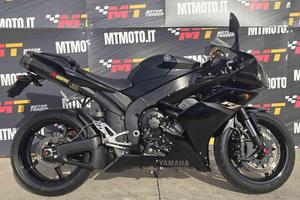 YAMAHA YZF R1 Akrapovic Video 360