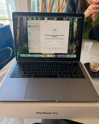 apple macbook pro 13’