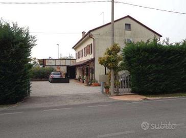 Porzione di casa a Montebelluna(TV)