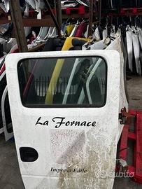 Porta posteriore dx nissan cabstar