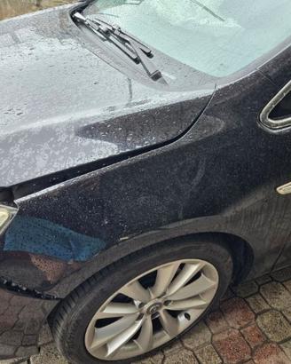 PARAFANGO ANTERIORE SINISTRO OPEL ASTRA J 2012