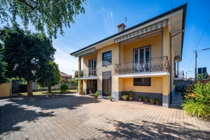 VILLA SINGOLA A VOLVERA