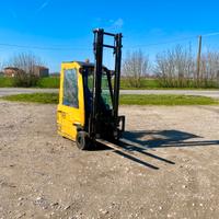 carrello elevatore,muletto OM XE15 3 ac del 2010