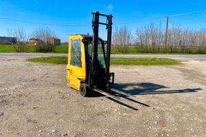 carrello elevatore,muletto OM XE15 3 ac del 2010