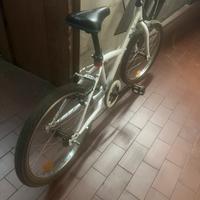 Bicicletta decathlon Bambino misura 20