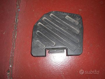 SPORTELLO INTERNO DESTRO VANO PORTA CASCO SUZUKI B