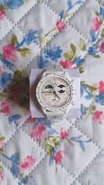 Omega X Swatch Mission To The
Earthphase Moonshine