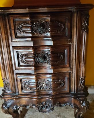 antiquariato Comò e 2 comodini 