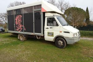 van 2 cavalli
