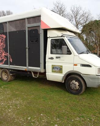 van 2 cavalli
