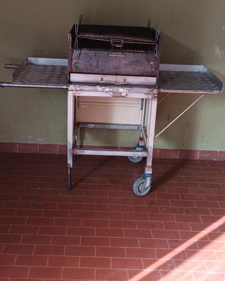 barbecue da giardino costruito a mano
