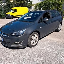 Opel Astra SW