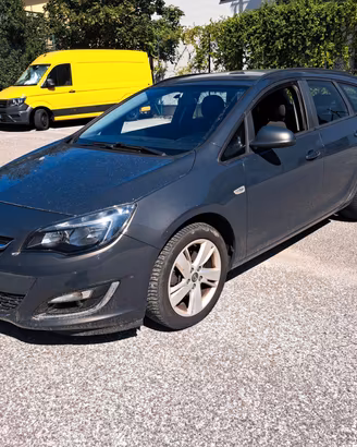 Opel Astra SW