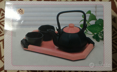 Set teiera e 2 tazzine (Tè)