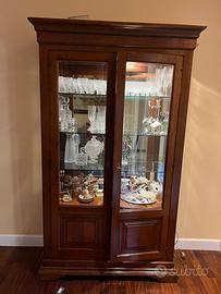 Vetrina in legno pregiato