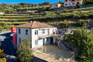 3 LOCALI A SAN LORENZO AL MARE