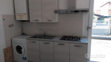 Carpi monolocale con posto auto libero